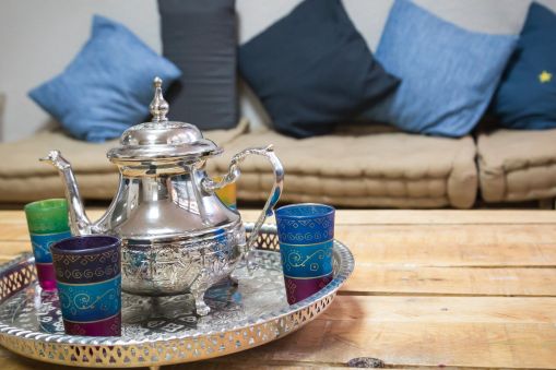 Tea service on a table in the Diez42 space